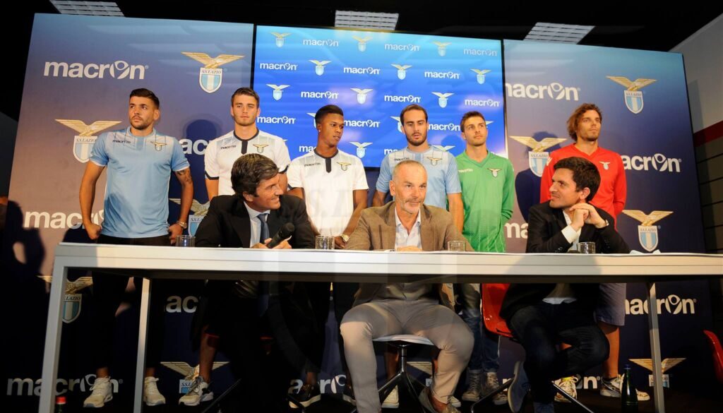 Lazio presentazione seconda maglia Macron Store