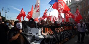 Cortei Roma: partenza ritardata,ancora a piazza San Giovanni