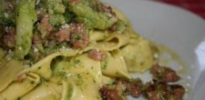 ricetta del giorno - tagliatelle broccolo romano e salsiccia