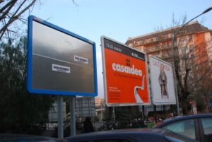 5mila maxicartelloni abusivi 5mila maxicartelloni abusivi