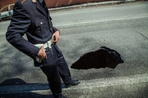 voragine di sei metri