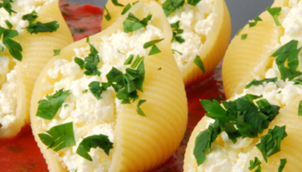 Conchiglioni con crema di prosciutto - ricetta del giorno