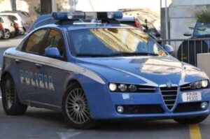 Polizia rissa cresima velletri
