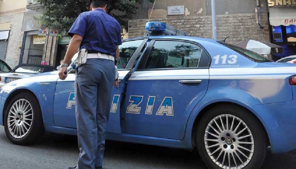 Polizia tor bella monaca moglie