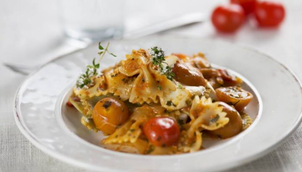 farfalle pomodorini e mozzarella - ricetta del giorno