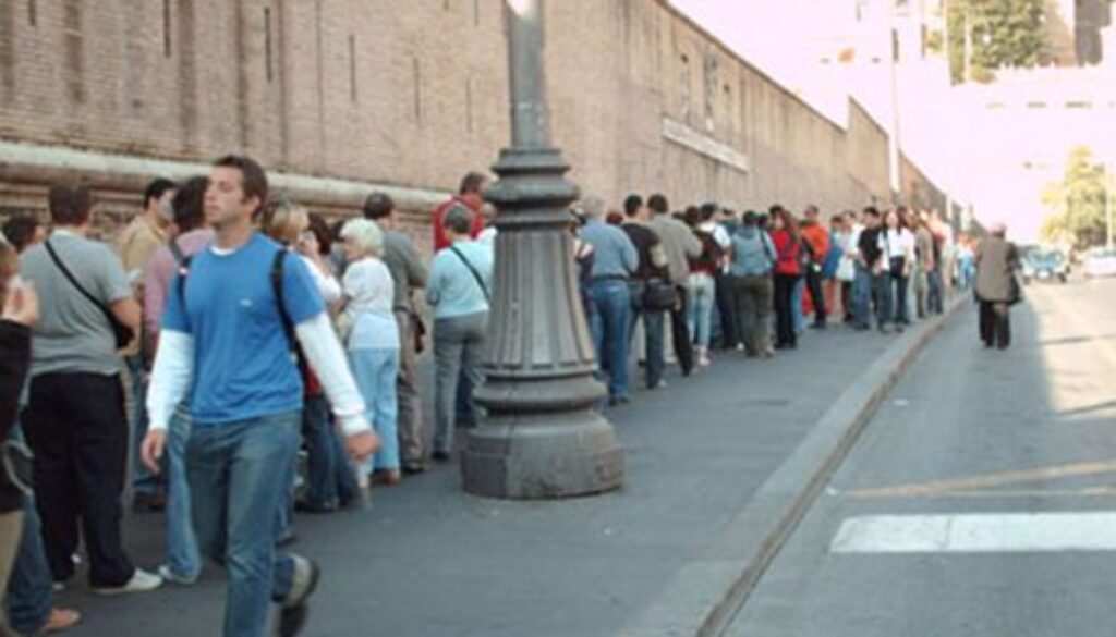 fila musei vaticani