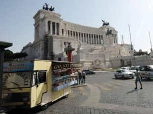 Roma - Camionbar a Piazza Venezia