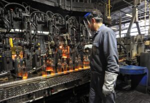 ansa - bonora - VETRO RESISTE A CRISI, BOTTIGLIE E VASETTI +1,77% ansa - bonora - VETRO RESISTE A CRISI, BOTTIGLIE E VASETTI +1,77%