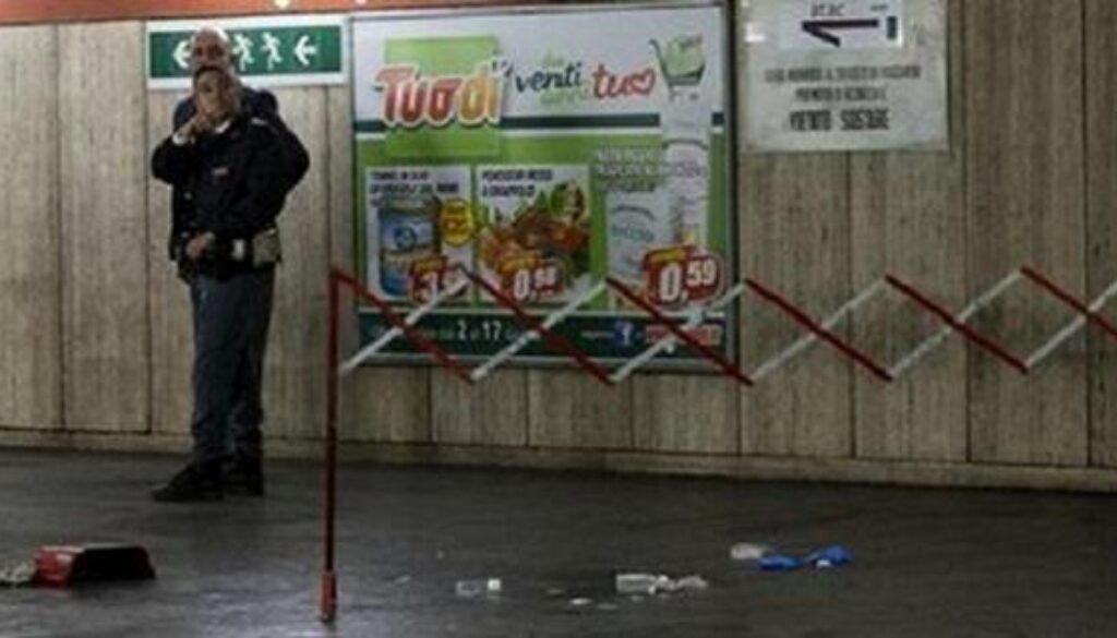 Morto dopo borseggio in metropolitana, è giallo a Roma