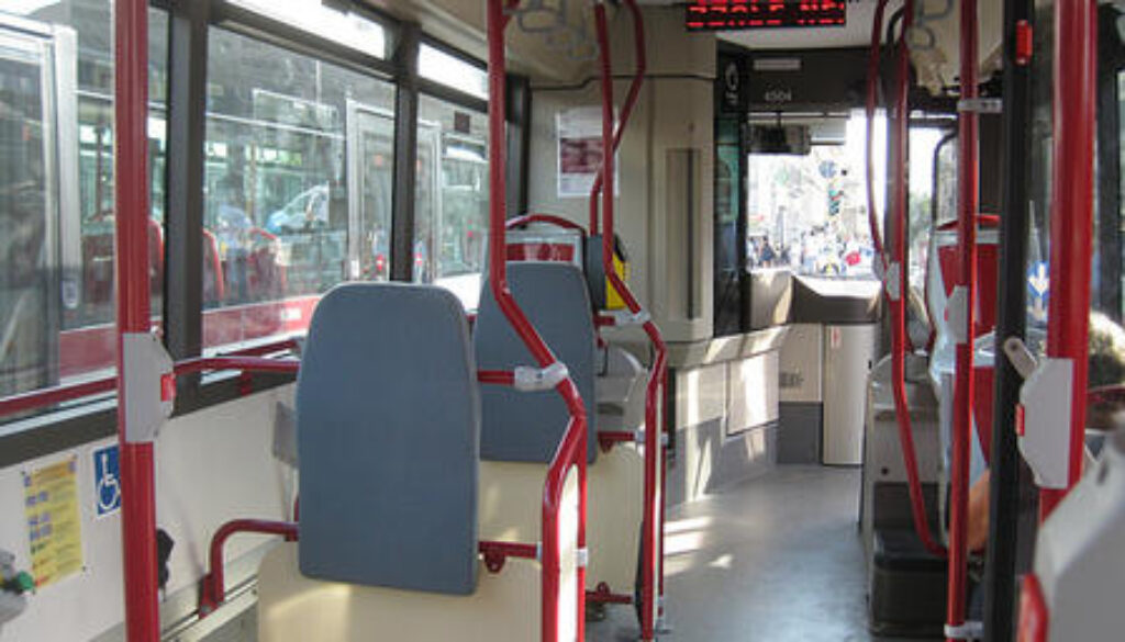 bus 444