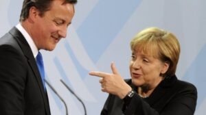 Politica in pillole: Europa vuole contributi extra; Cgil in piazza, il Pd si divide; Stato-Mafia, Napolitano a processo