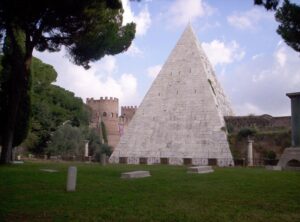 Roma-Piramide_Cestia