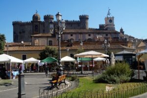 bracciano festa della primavera e piccantissima