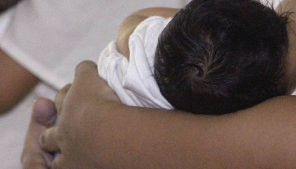 Bimbo morto al San Giovanni per una flebo con latte, 3 medici indagati