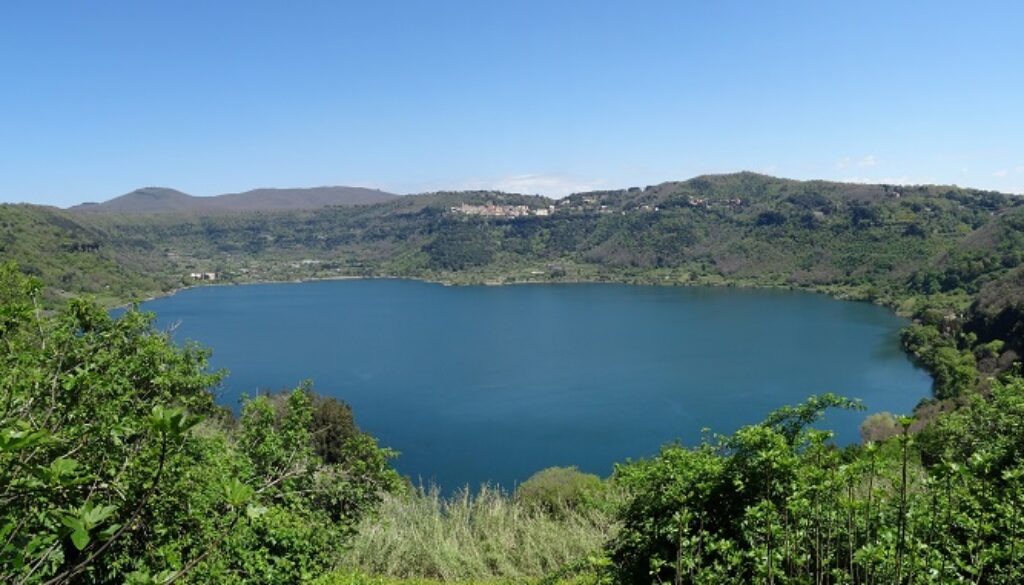 lago di nemi