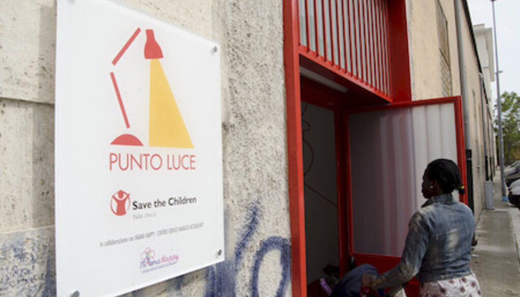 punto luce save children