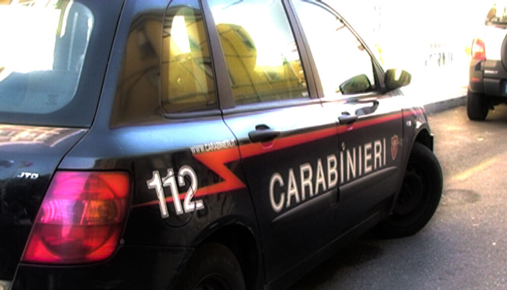 usano carte di credito clonate a Piramide e all'Alberone