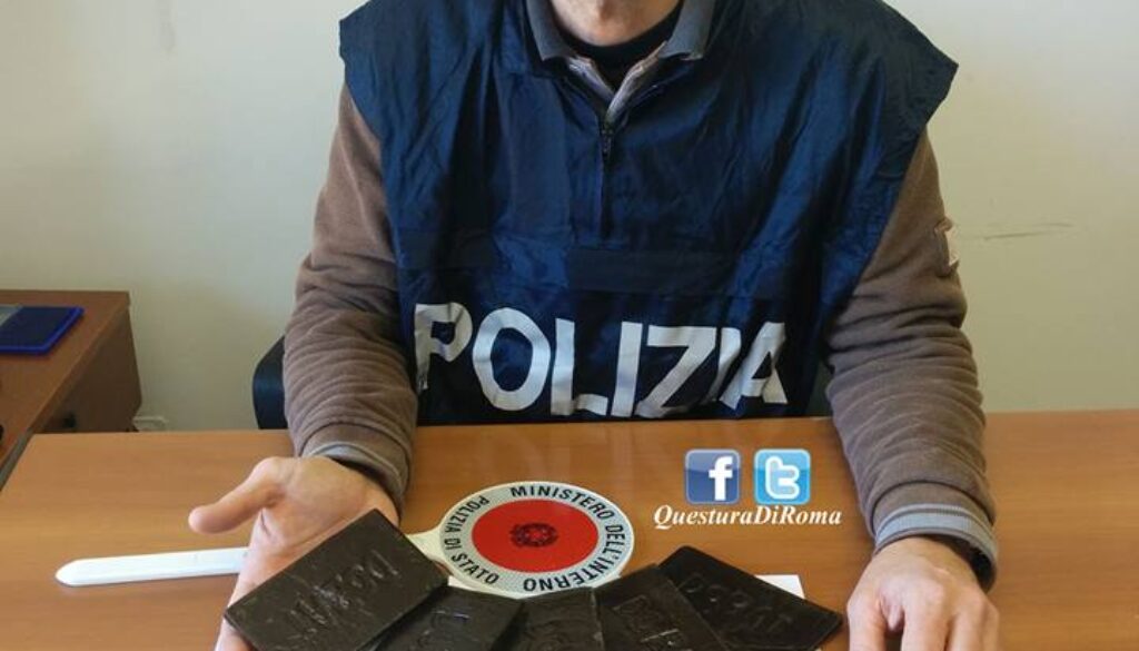 usavano una scuola abbandonata per spacciare droga a Primavalle