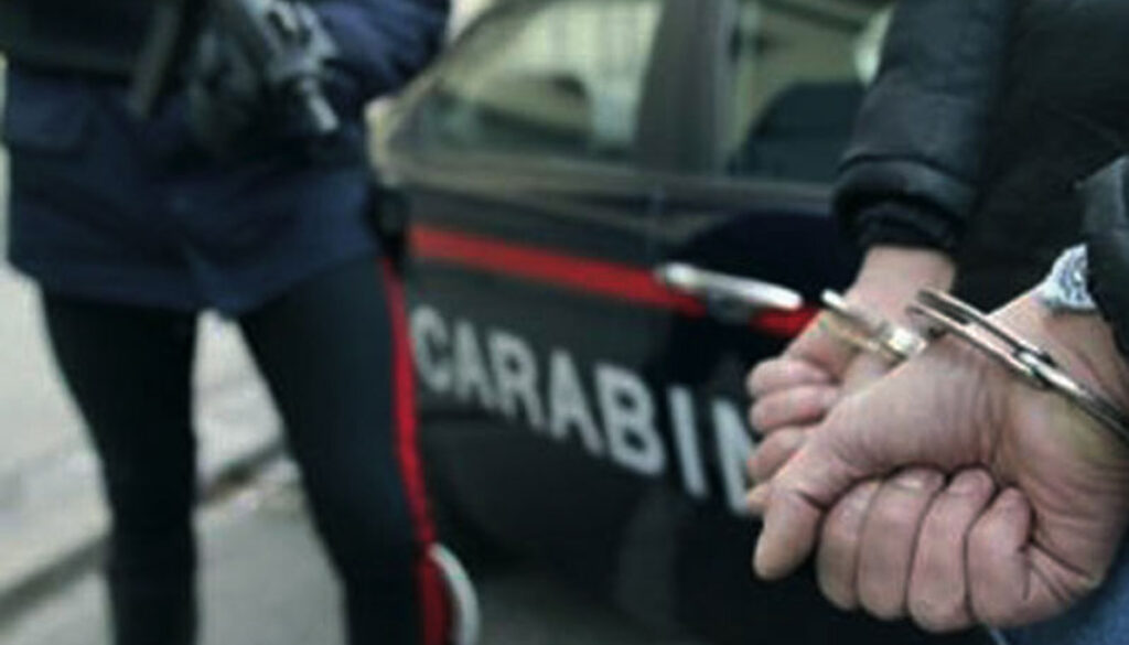 Tor Bella Monaca 30enne arrestato tentata rapina tabaccheria