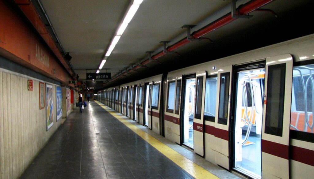 blocco metro A 17 aprile