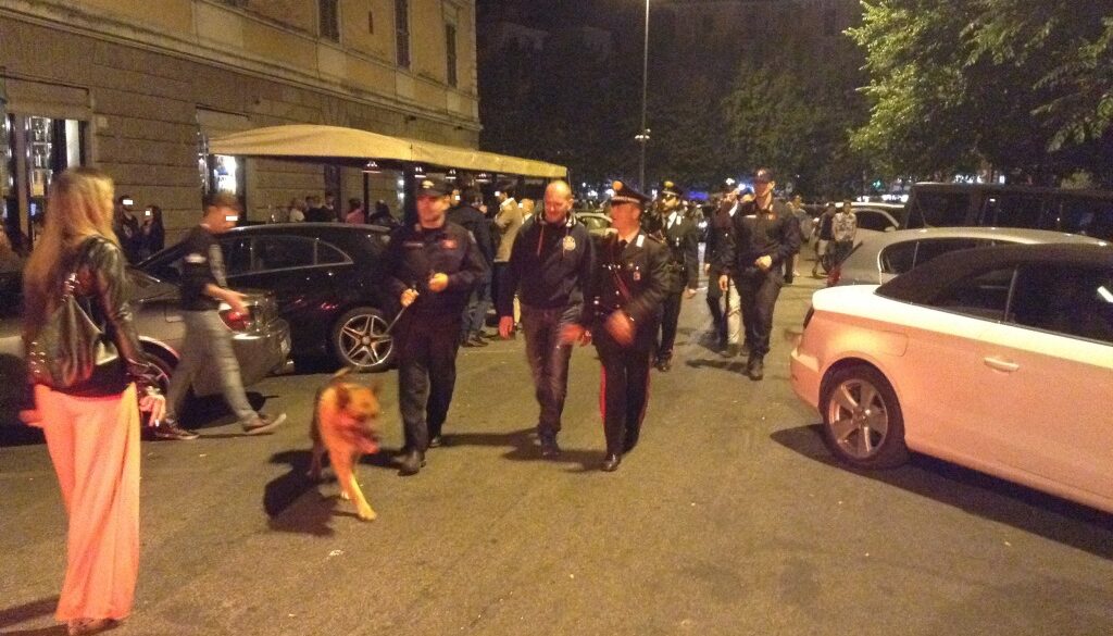 controlli dei Carabinieri nella movida di Ponte Milvio