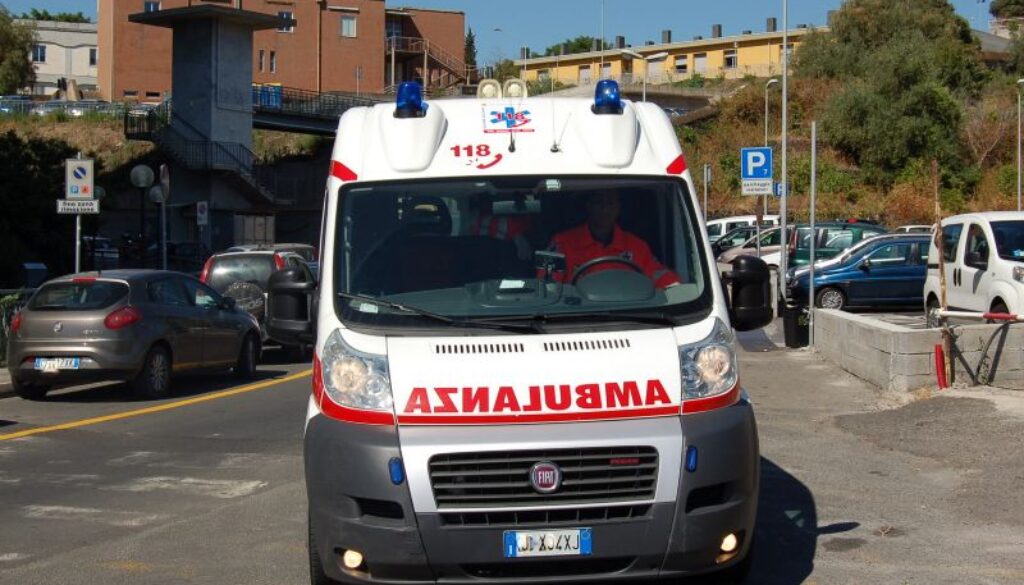 incidente su via appia nuova