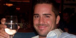 insulti sulla pagina Facebook dello stupratore della tassista Simone Borghese