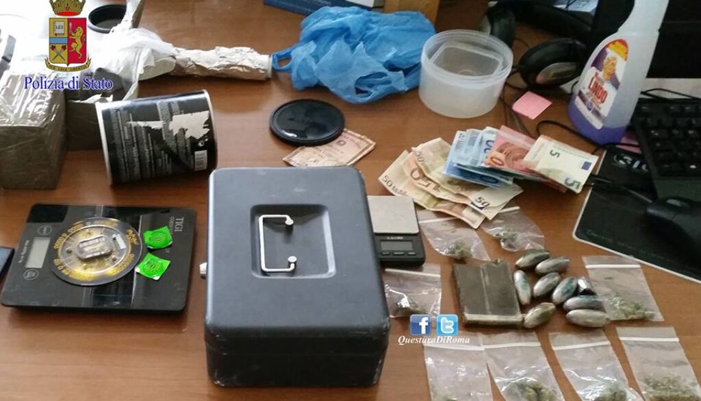 nascondevano droga in casa a Fidene
