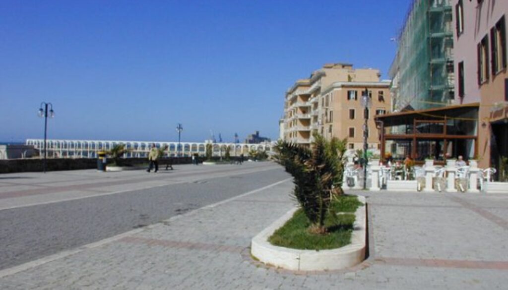 Civitavecchia Lungomare Garibaldi prodotti sequestrati
