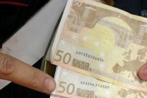 facevano acquisti con banconote false a Genzano e Albano