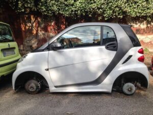 ladri di ruote alla Balduina ladri di ruote alla Balduina