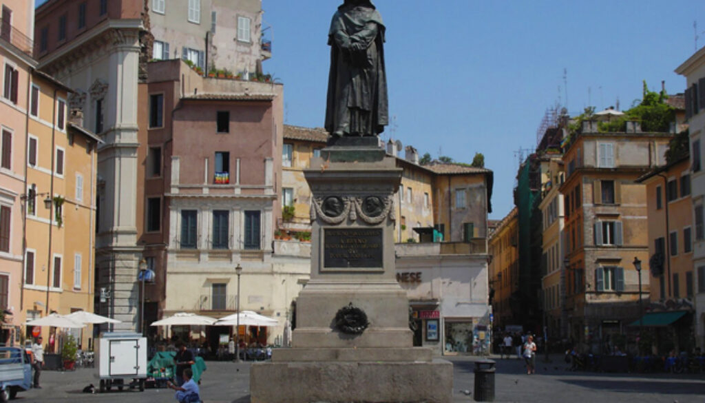 rubano un iPhone a Campo de' Fiori e chiedono soldi in cambio
