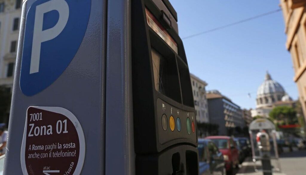 strisce blu e ticket scaduti