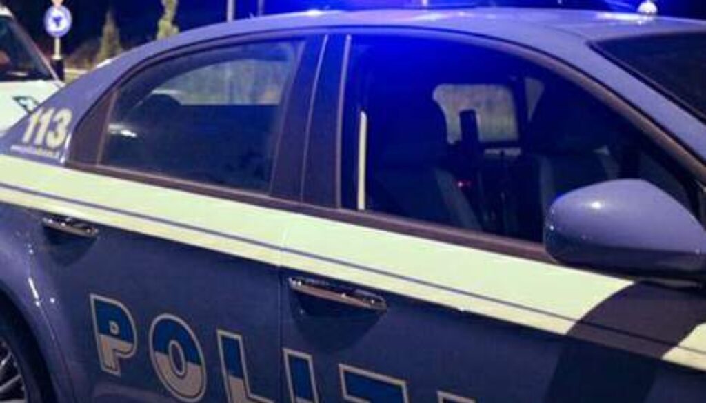 Rapinano due ragazze con un coltello al Nomentano