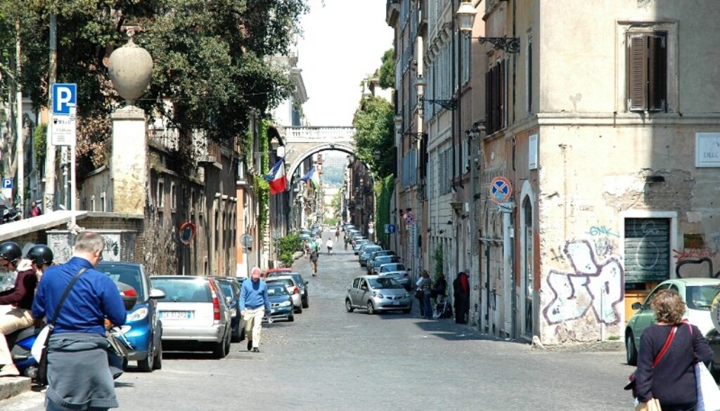 http://www.laboratorioroma.it/Sguardi/Via%20Giulia/Immagini/31_via%20giulia.JPG