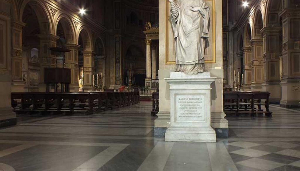 accoltella il parroco della chiesa di San Lorenzo in Damaso