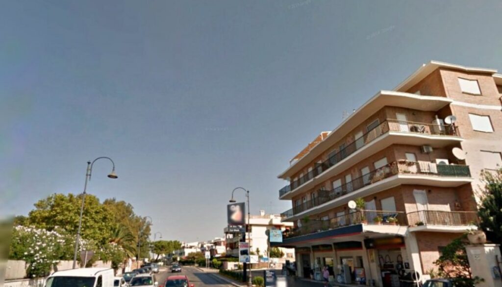 cerca di dar fuoco alla casa della ex con lei dentro ad Anzio cerca di dar fuoco alla casa della ex con lei dentro ad Anzio