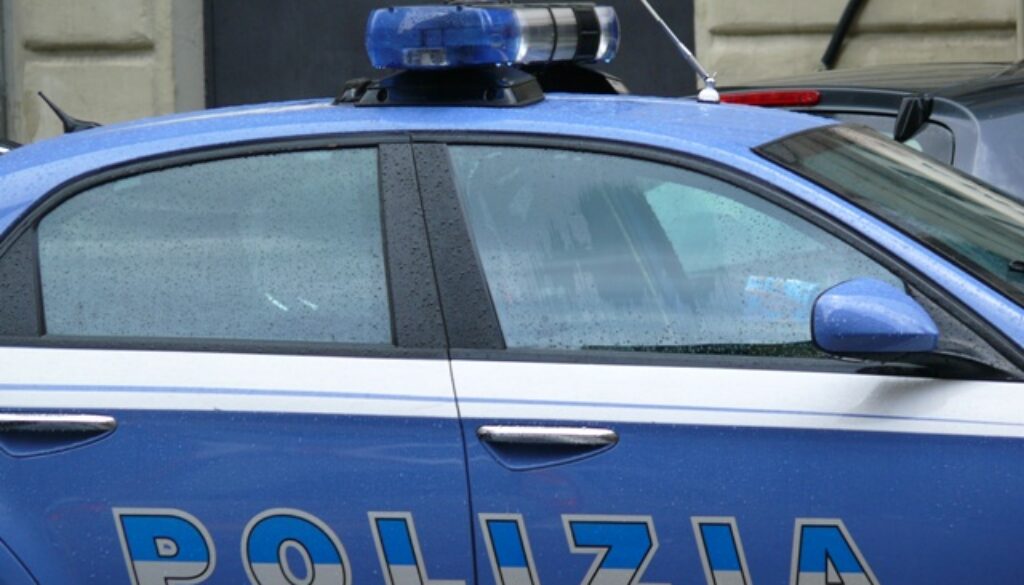 deruba un'anziana a Primavalle ma viene inseguito dal marito