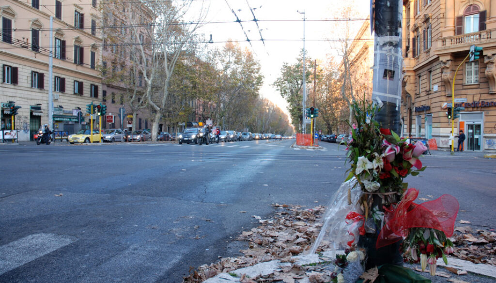 incidente all'incrocio tra via Nomentana e viale Regina Margherita
