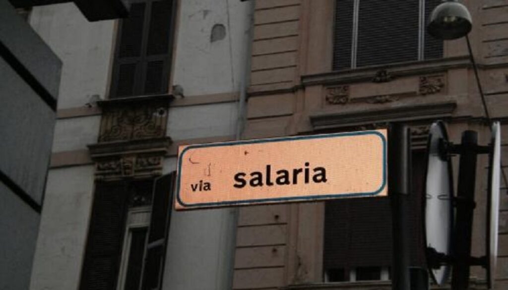 rapina una prostituta sulla Salaria per non pagarla