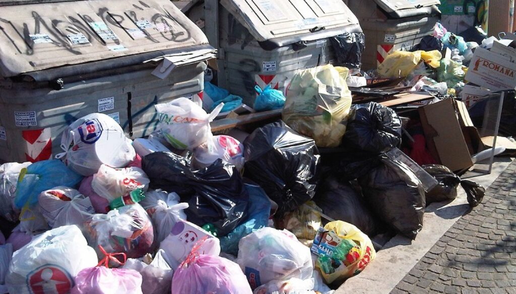 rifiuti a roma