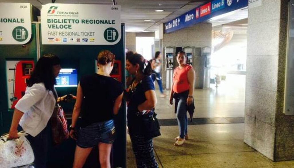 si fingeva zoppo per chiedere l'elemosina a Termini