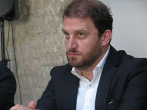 http://lanotiziah24.com/wp-content/uploads/2015/06/Subiaco-Borgo-dei-Cartai-4-Sindaco-Pelliccia.jpg