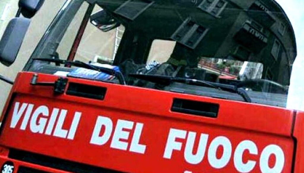 Incendio in una casa all'Appio-Pignatelli