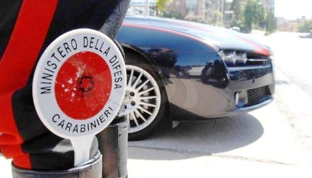 Non si ferma all'alt e fugge con uno scooter rubato a Boccea