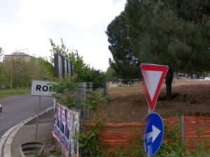 Baracche e rifiuti vicino a due acquedotti al Collatino