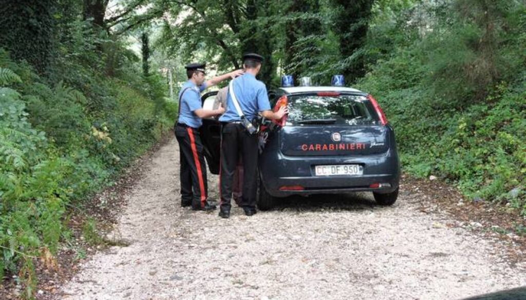 Cerca di stuprare la figlia della compagna a Rocca di Papa