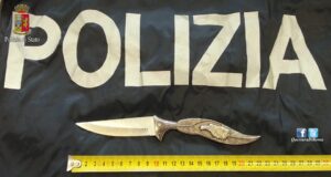 Evade dai domiciliari e guida ubriaco sull'Ostiense per gelosia