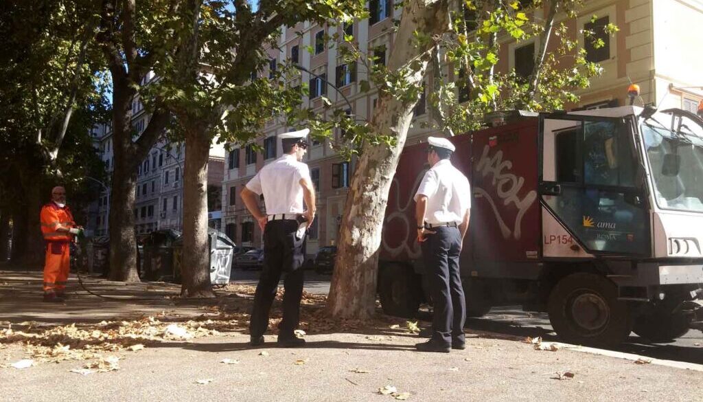 Pulizia straordinaria di via Ostiense