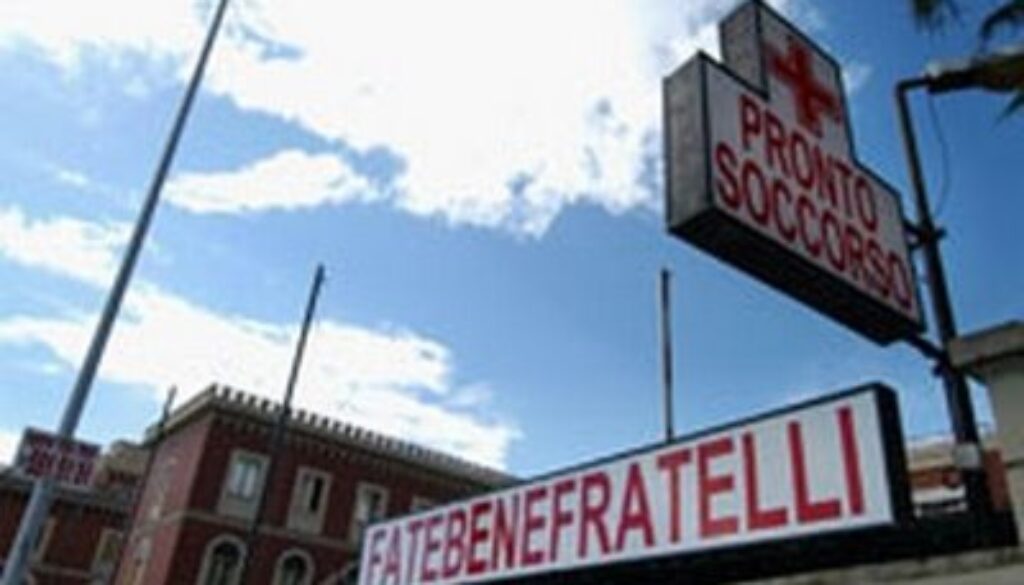 Ruba nell'armadietto di un ricoverato al Fatebenefratelli